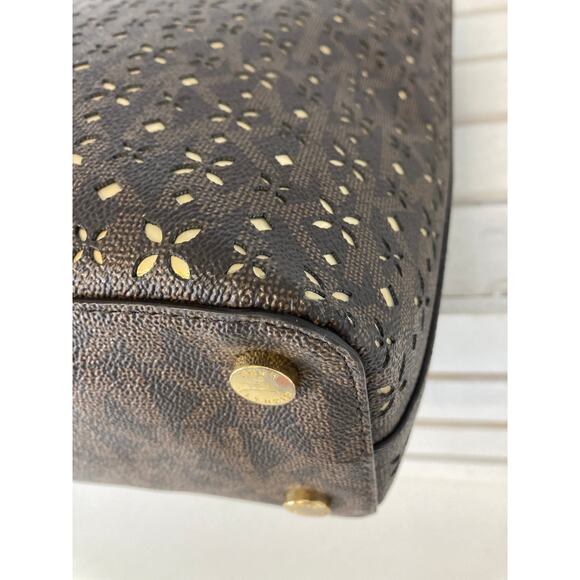 MICHAEL KORS MEDIUM SIGNATURE EYELT SAFFINAO LEATHER HANDBAG - Picture 8 of 16